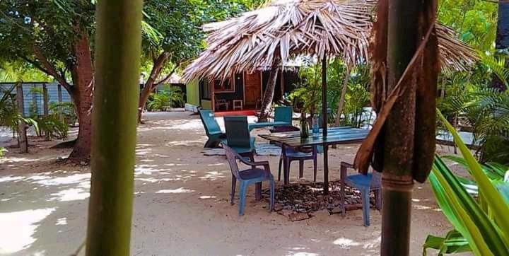 Naaval Beach Villa & Rooms Batticaloa Kültér fotó